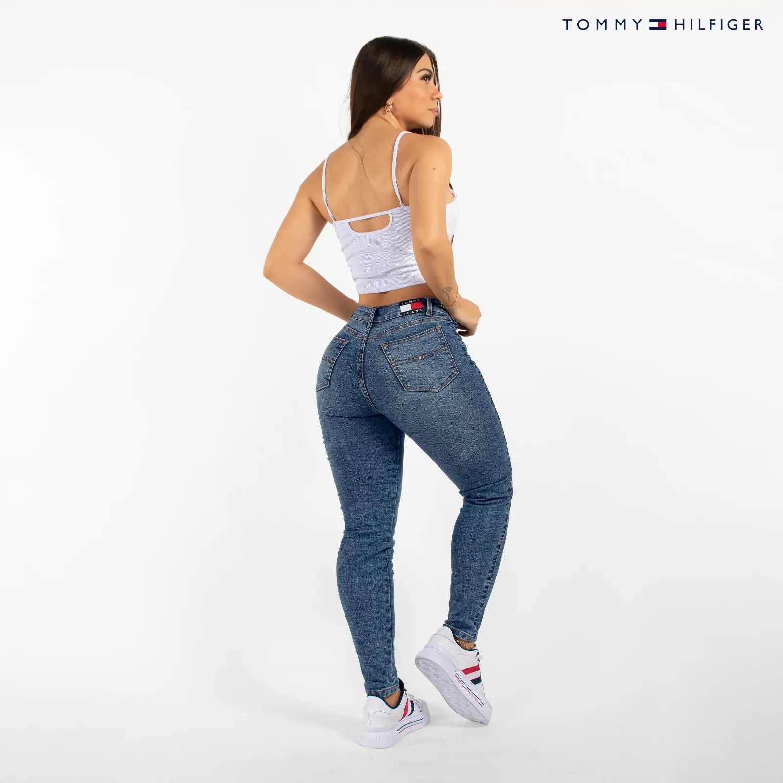 JEANS SKINNY TIRO ALTO TOMMY PREMIUM